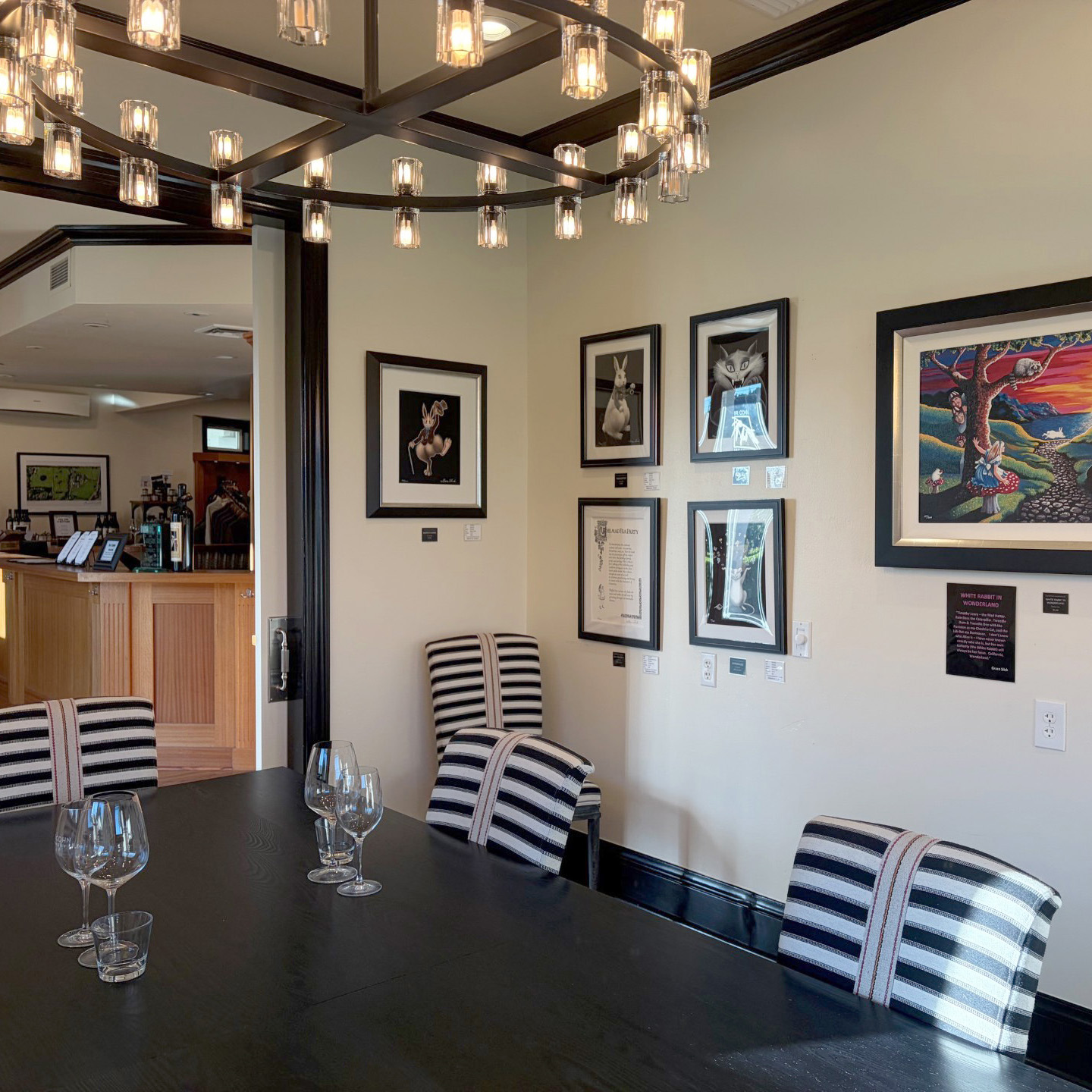 art-exhibit-room